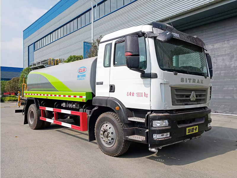 汕德卡單橋灑水車