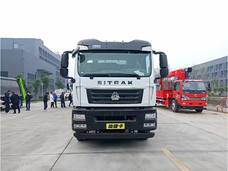 汕德卡后雙橋灑水車圖片2