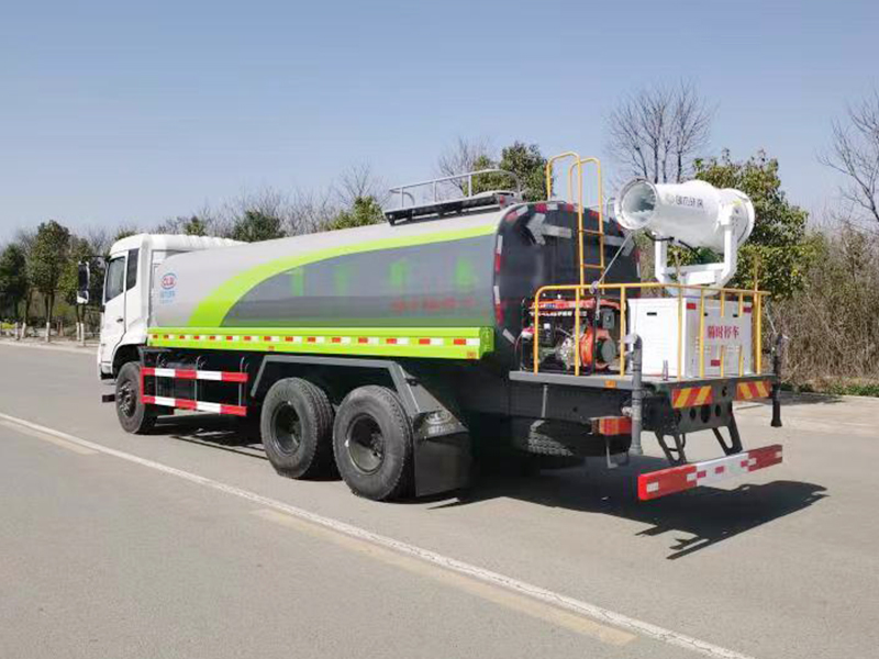 東風(fēng)天錦灑水車(chē)圖片5