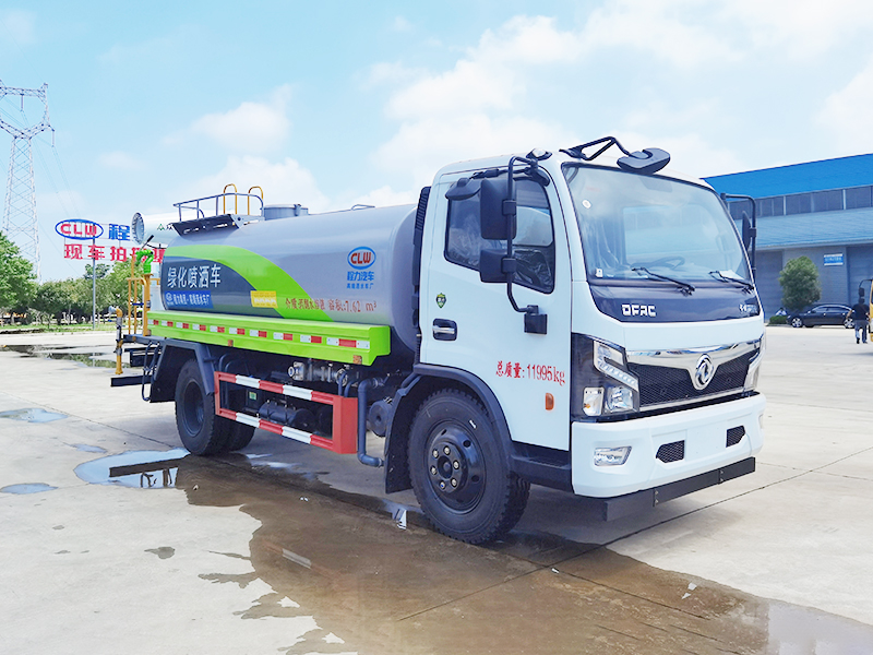 東風大福瑞卡8方灑水車