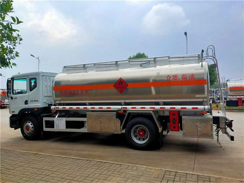 東風天錦14.3方國六油罐車圖片3
